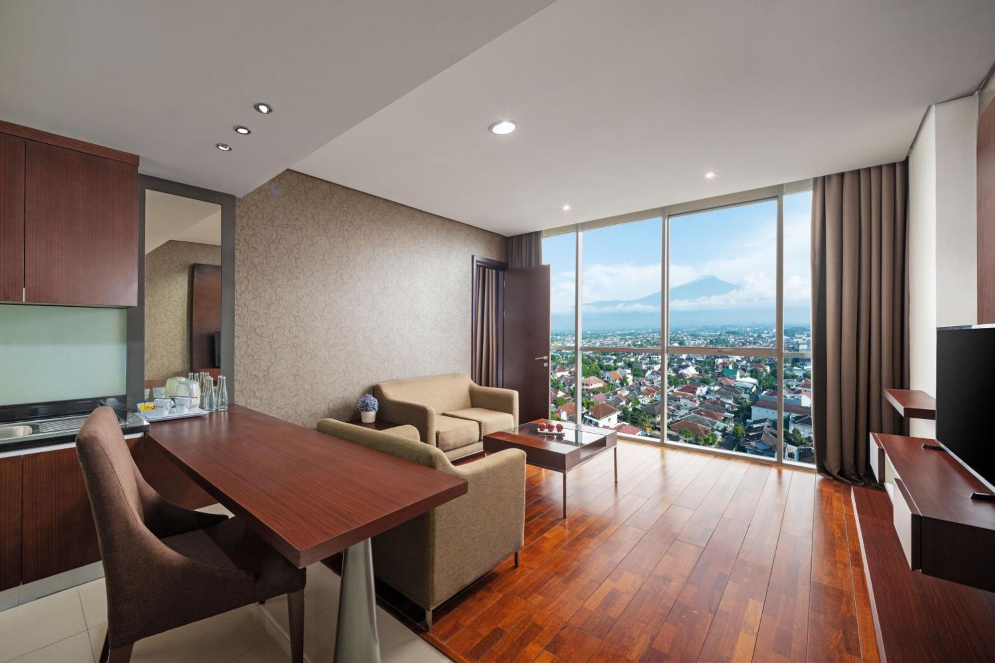 Aston Purwokerto Hotel & Conference Center Exteriör bild
